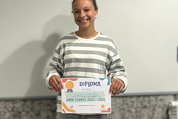 Premio al esfuerzo y alto rendimiento Via Conexa Escuela de Idiomas